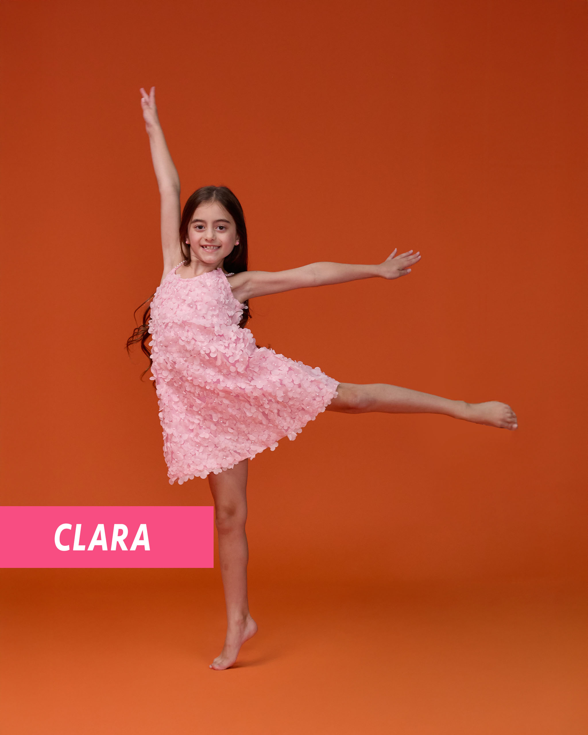 Mascots_13210_Clara copy